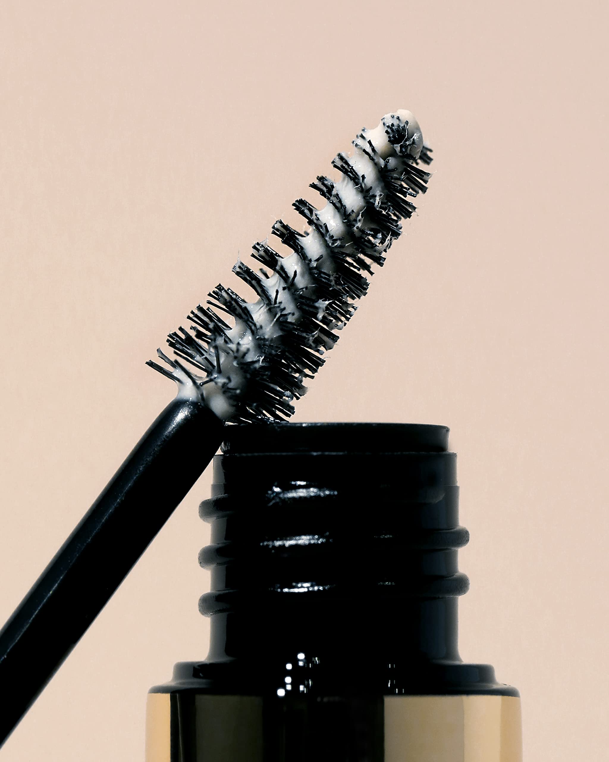 Milani Stay Put Liquid Brow Wax for Added Lift and Feathering - Image 6